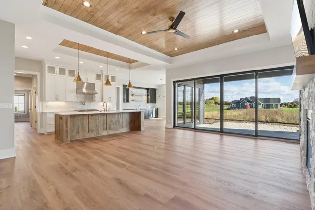 $1,459,900 | W279N6010 Serenity Drive, Sussex, WI 53089