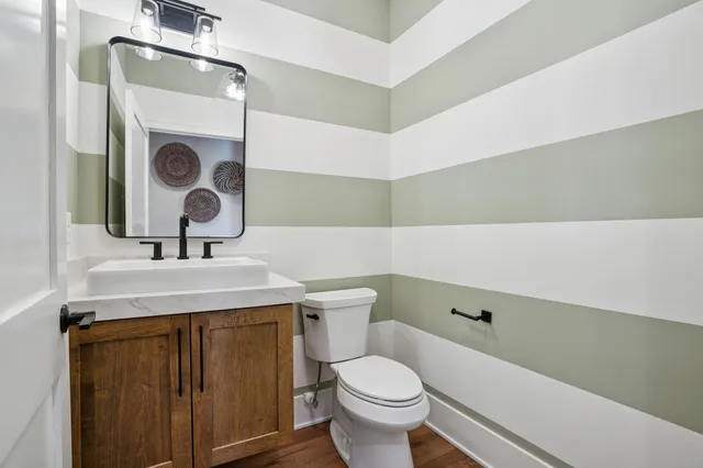 $1,459,900 | W279N6010 Serenity Drive, Sussex, WI 53089