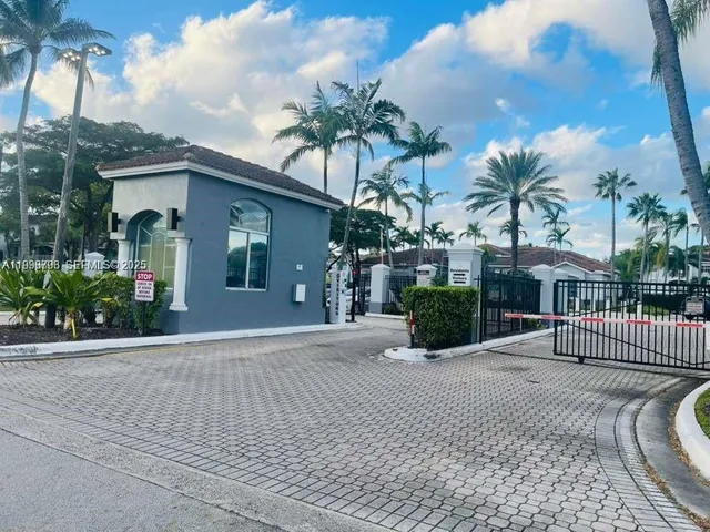 $2,350 | Pembroke Pines, Pembroke Pines, FL 33024