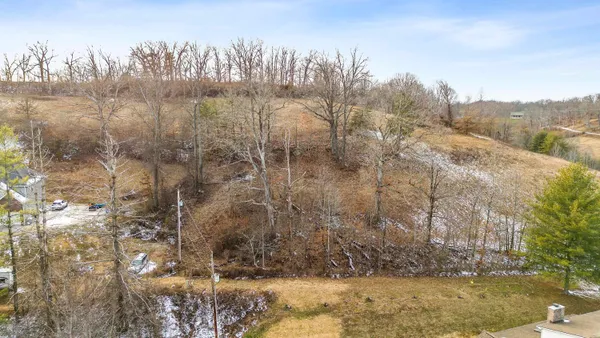 $30,000 | 912 Shady Oak Drive, Ashland, KY 41102