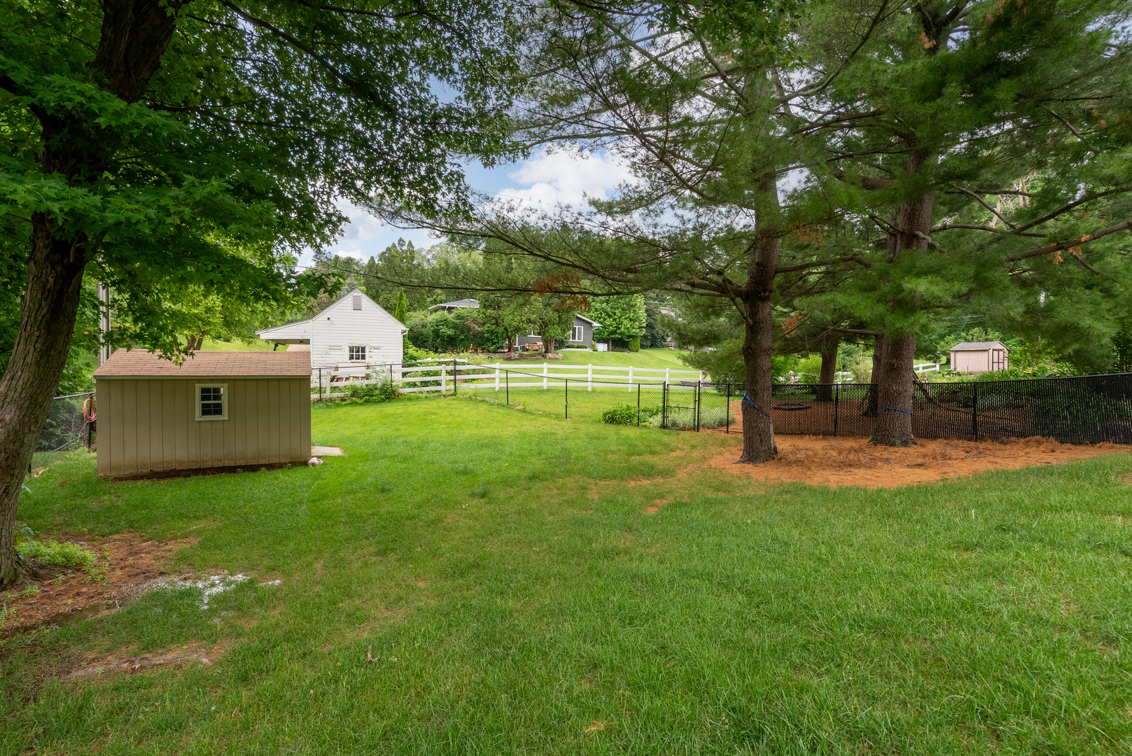 3726 Ridgewood Drive Davenport, IA 52807 - Photo 45 of 58