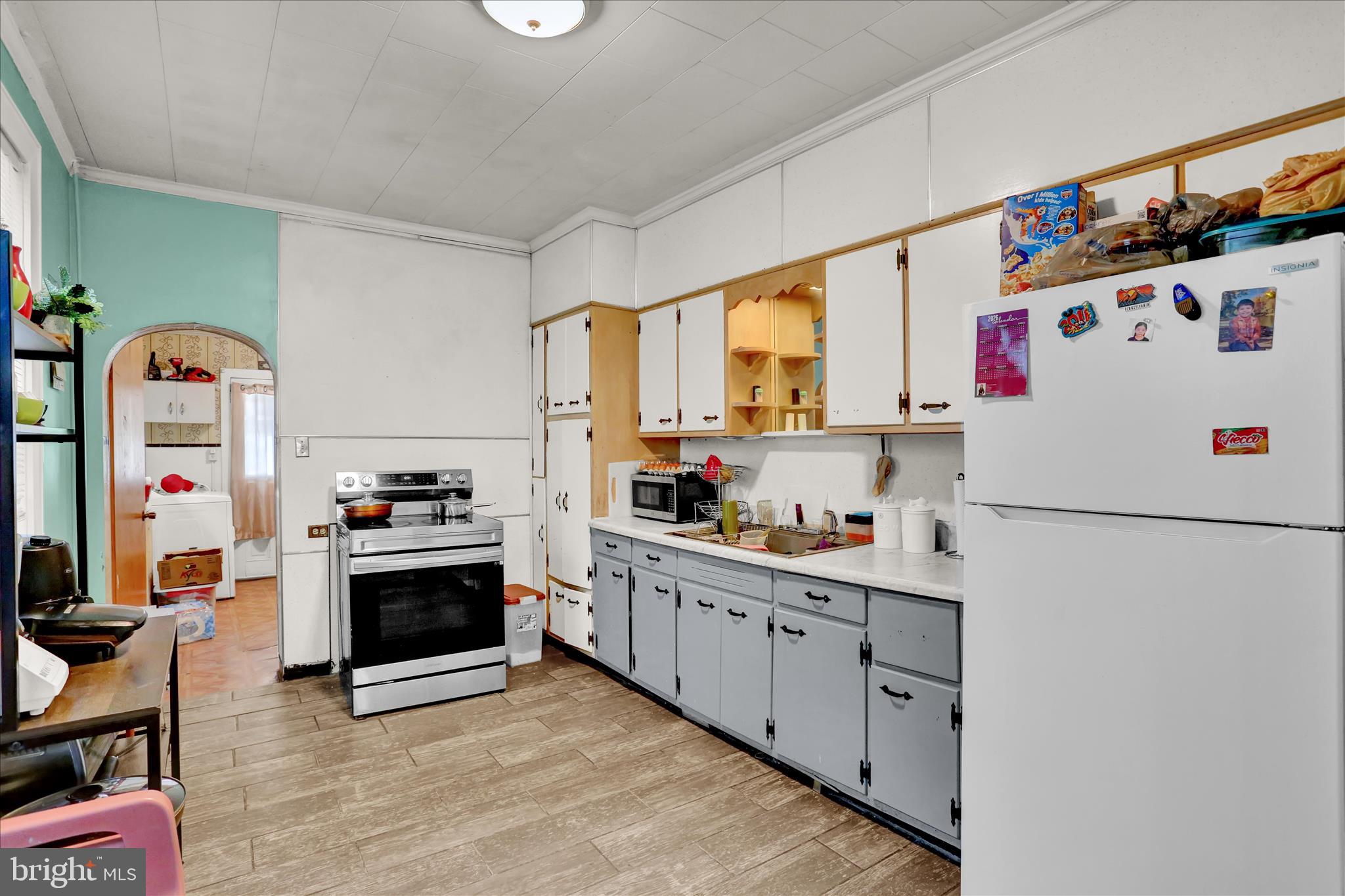 512 South 6th Street Reading, PA 19602 - Photo 7 of 30 3I3A2960