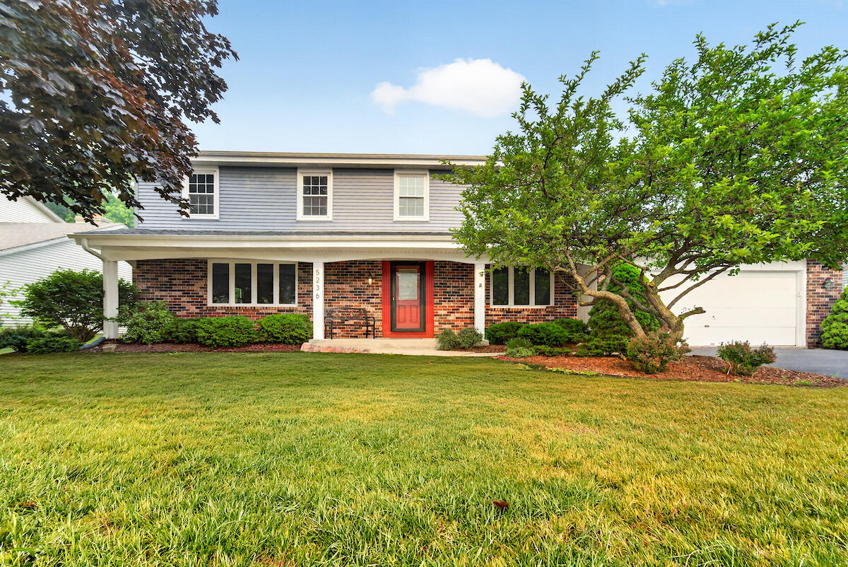 5236 Willowview Road Caledonia, WI 53402 - Photo 1 of 30 Front of House