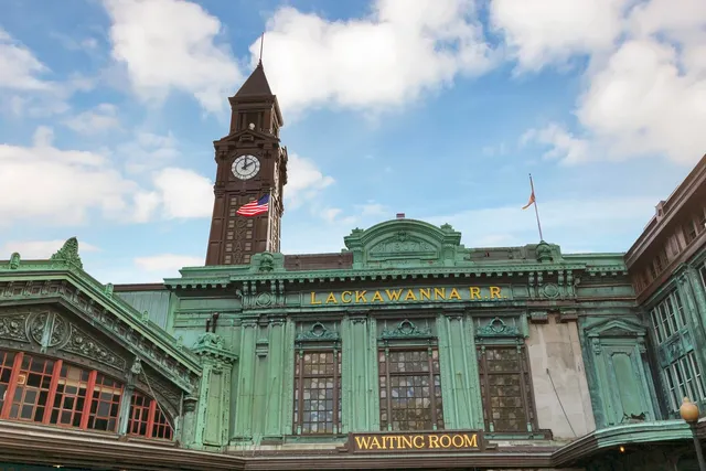 $2,750 | 709 Adams Street, Unit 6, Hoboken, NJ 07030