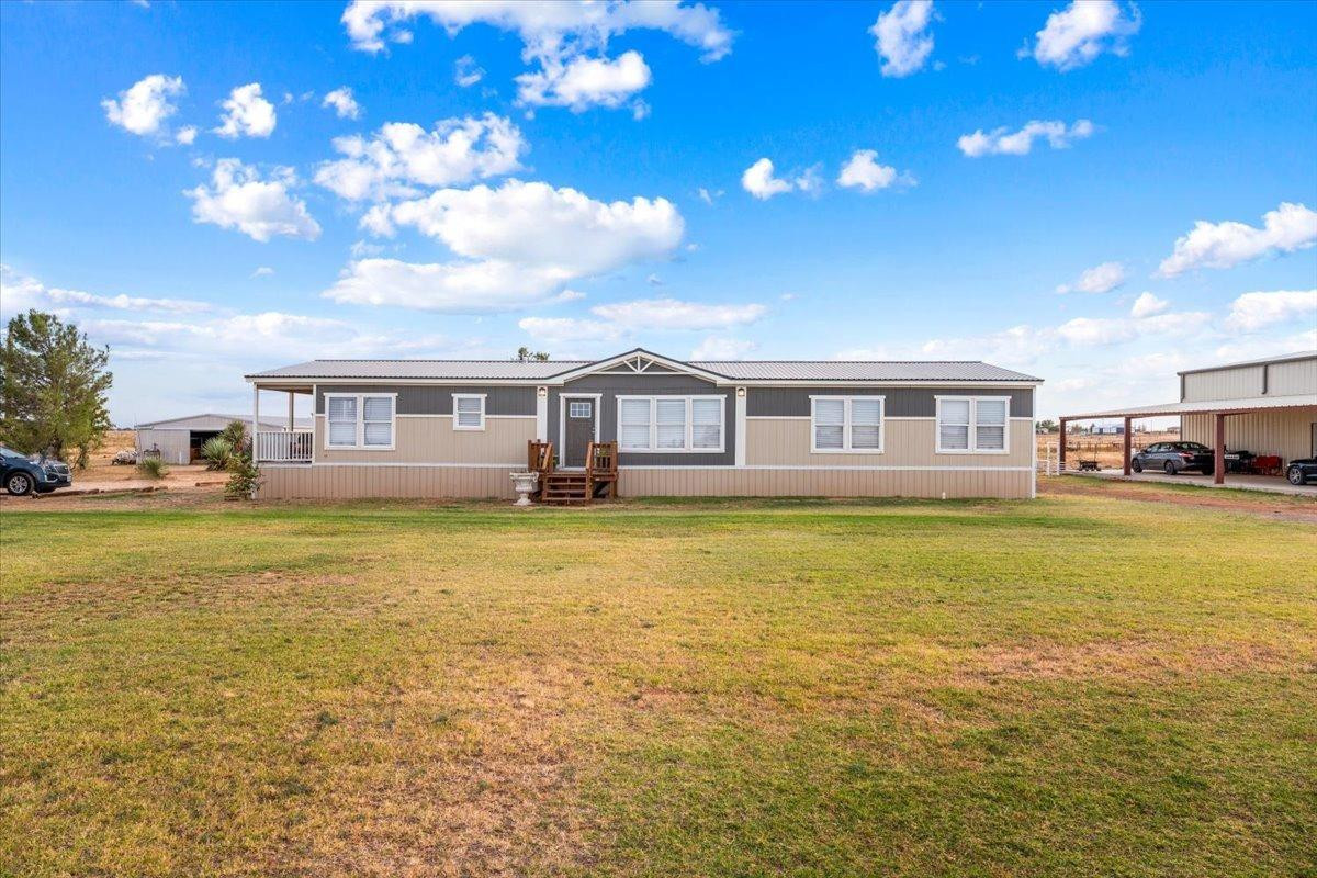 1124 Alaska Road Levelland, TX 79336 - Photo 11 of 40 Photo 12