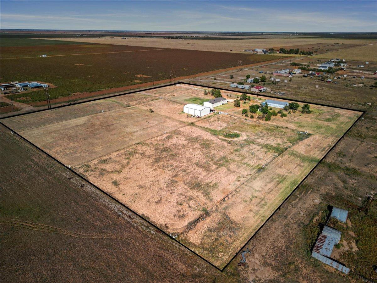 1124 Alaska Road Levelland, TX 79336 - Photo 14 of 40 Photo 15