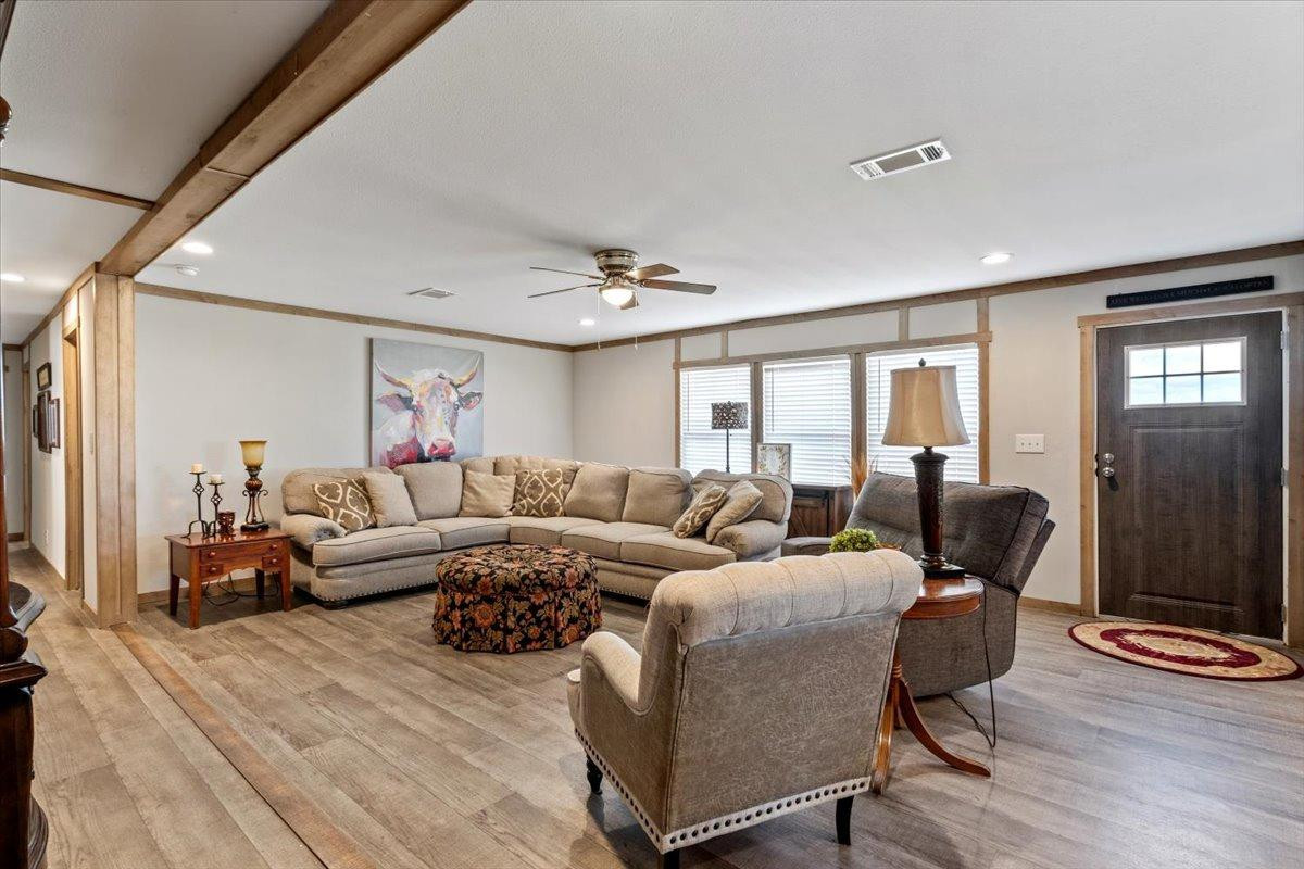 1124 Alaska Road Levelland, TX 79336 - Photo 20 of 40 Photo 21
