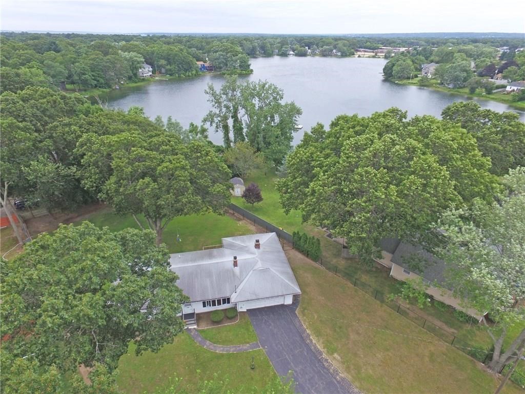 81 Mellon Road Warwick, RI 02889 - Photo 2 of 12 Gallery Image 2