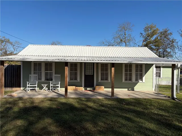$1,000 | 3421 Main Street, Bedias, TX 77831