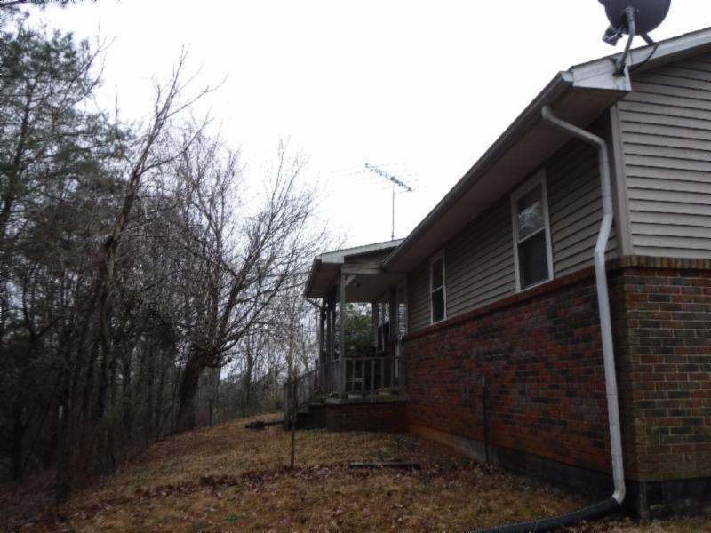 145 Chitwood Road Moss, TN 38575 - Photo 16 of 26 Gallery Image 16