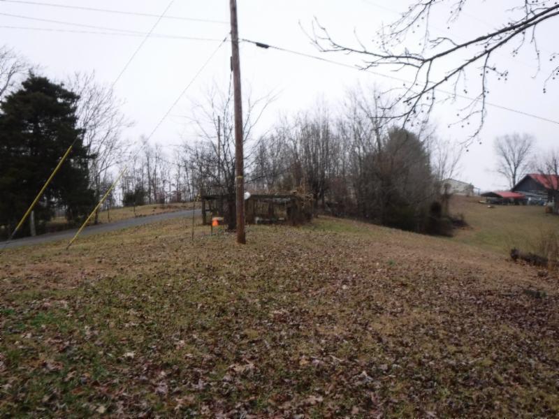 145 Chitwood Road Moss, TN 38575 - Photo 17 of 26 Gallery Image 17