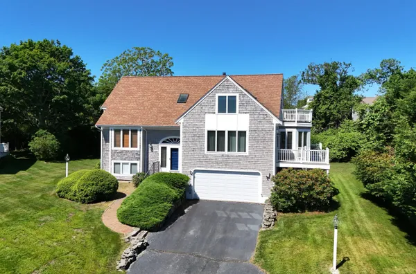 $1,960,000 | 11 Joyce Circle, East Dennis, MA 02641