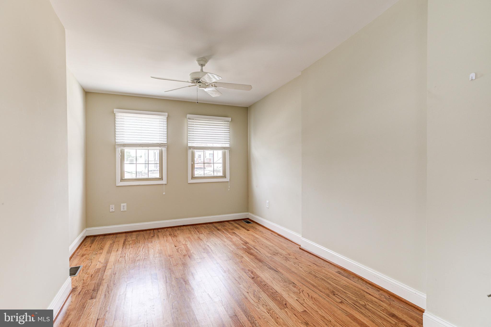 1120 Riverside Avenue Baltimore, MD 21230 - Photo 29 of 40 2nd level large rear bedroom 2
