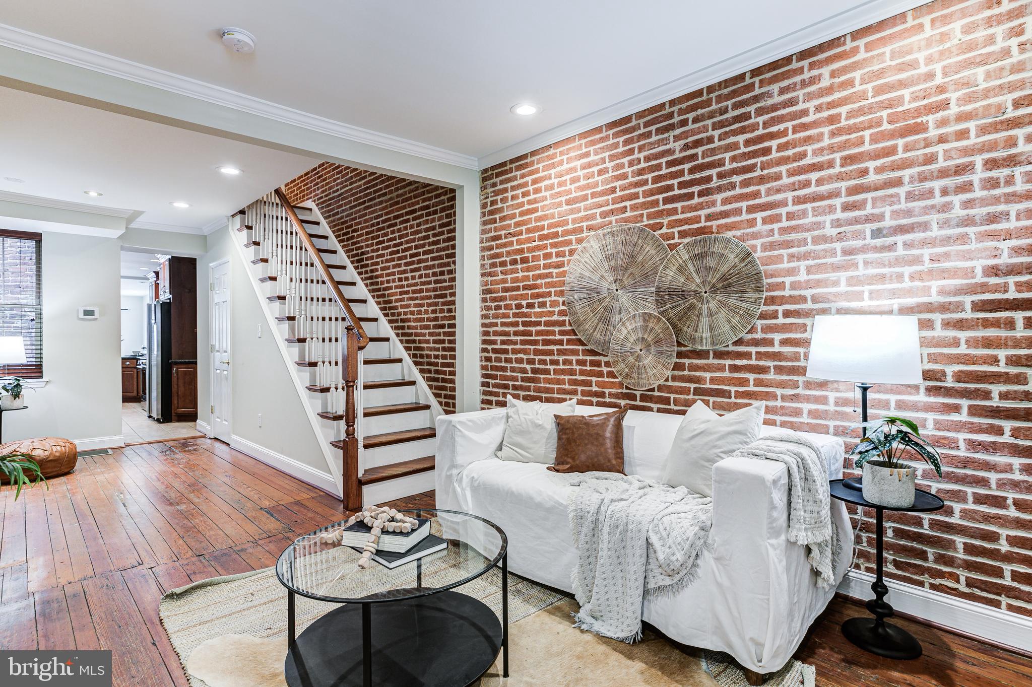 1120 Riverside Avenue Baltimore, MD 21230 - Photo 6 of 40