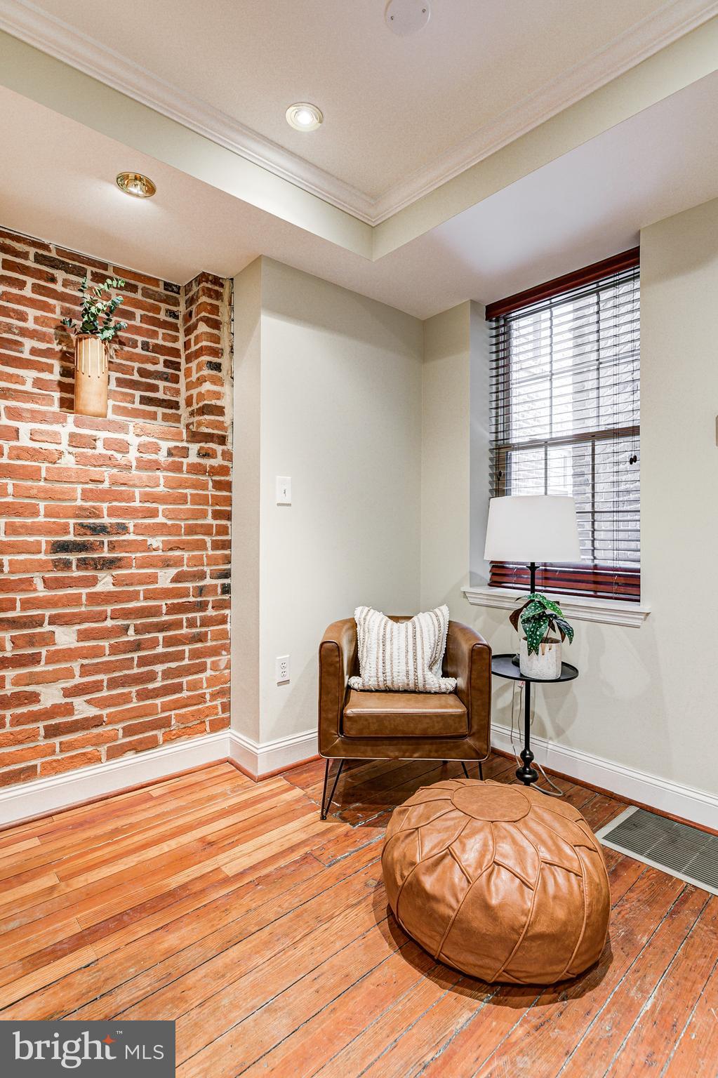 1120 Riverside Avenue Baltimore, MD 21230 - Photo 9 of 40 Dining area or flexible extra living space on Main