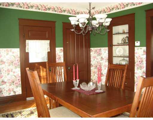 4177 Edinburg Road New Castle, PA 16102 - Photo 2 of 10 Dining Room.