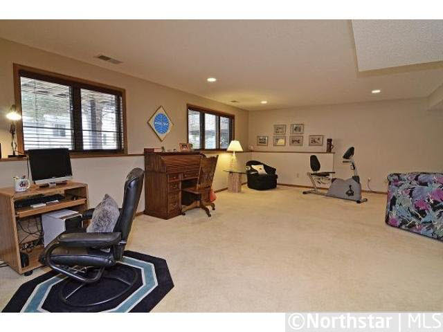 8423 Rice Lake Road Maple Grove, MN 55369 - Photo 8 of 18 Gallery Image 8
