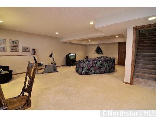 8423 Rice Lake Road Maple Grove, MN 55369 - Photo 10 of 18 Gallery Image 10