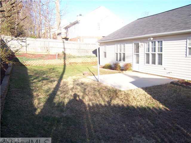 5011 Windsbury Ridge Road Clemmons, NC 27012 - Photo 4 of 9 Exterior Front.