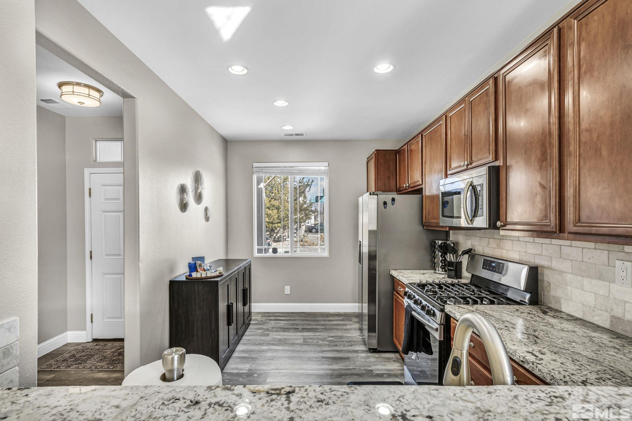 2296 Rio Lobo Lane Reno, NV 89521 - Photo 7 of 32 Photo 7