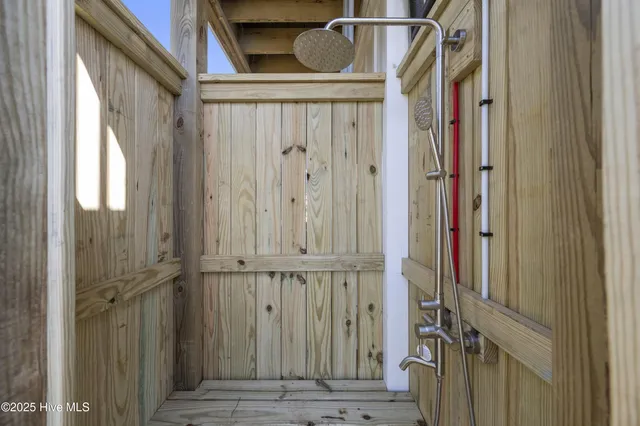 $2,896,400 | 145 Ocean View Lane, North Topsail Beach, NC 28460