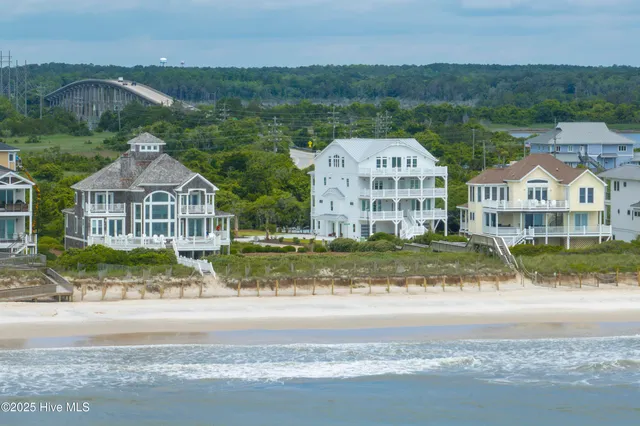 $2,896,400 | 145 Ocean View Lane, North Topsail Beach, NC 28460