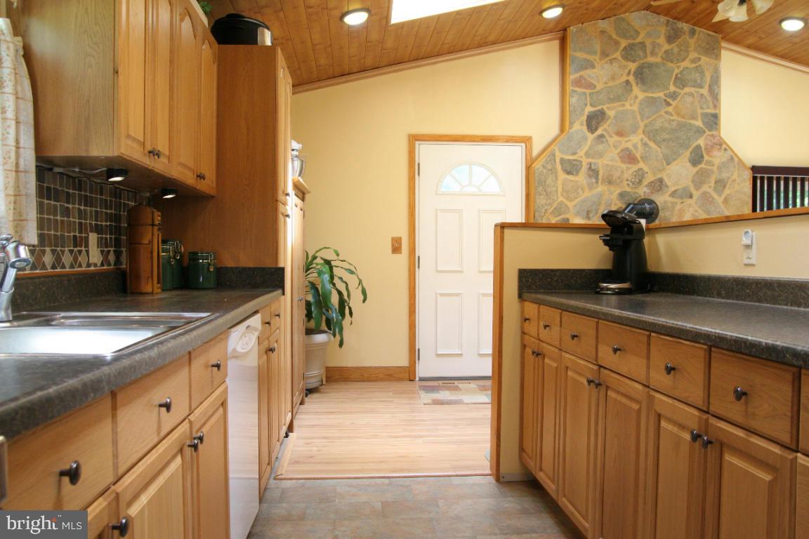 3162 A Pinch Road Manheim, PA 17545 - Photo 4 of 13