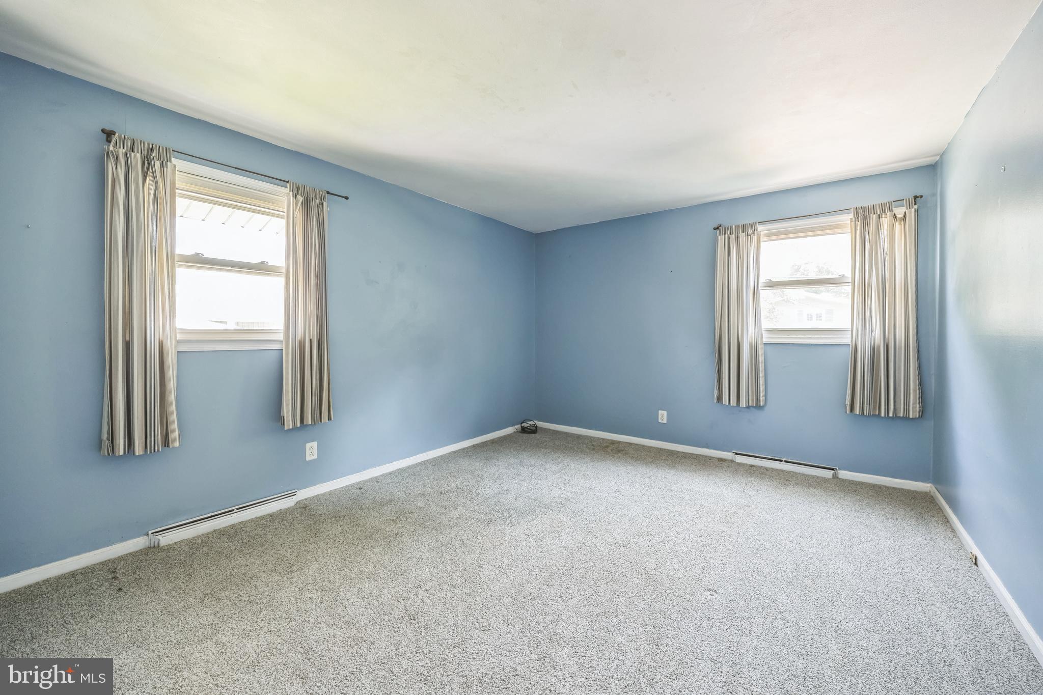 147 Heather Road Haddon Township, NJ 08107 - Photo 28 of 31 Large bedroom