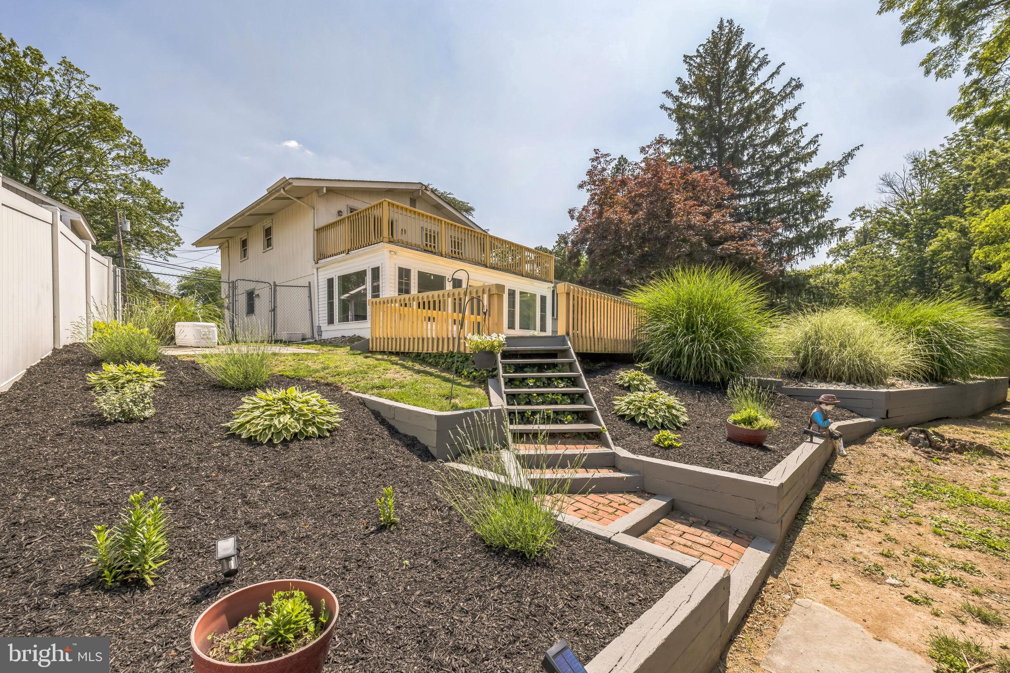 147 Heather Road Haddon Township, NJ 08107 - Photo 3 of 31 Beautifully landscaped