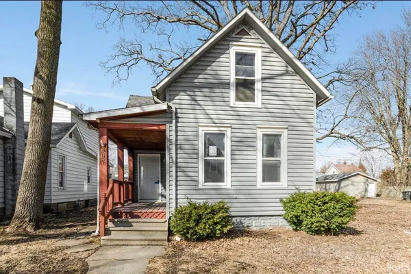 $1,350 | 607 Riverside Avenue, Fort Wayne, IN 46805
