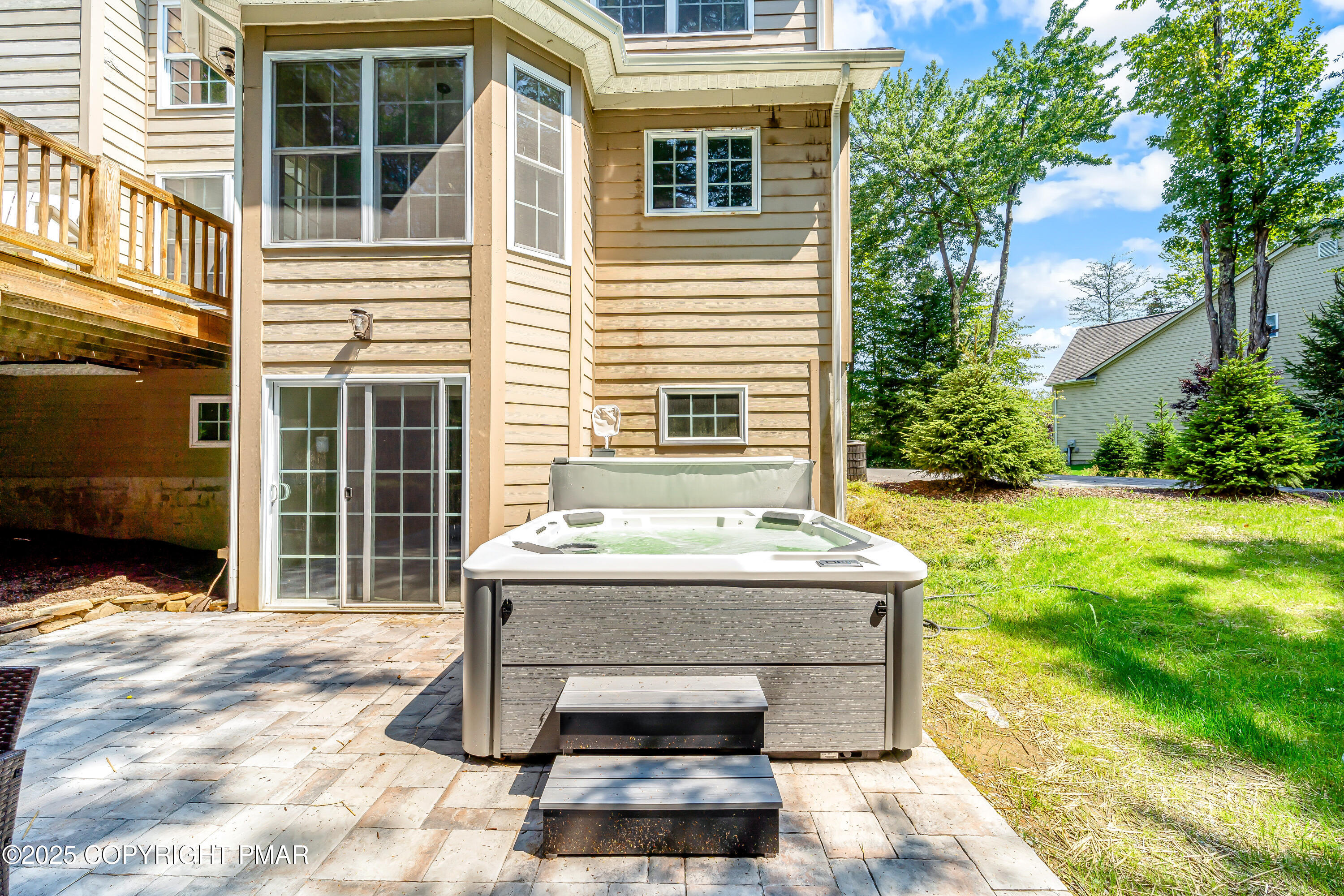 215 Hermit Thrush Road Pocono Pines, PA 18350 - Photo 36 of 40 215HermitThrushRd-33