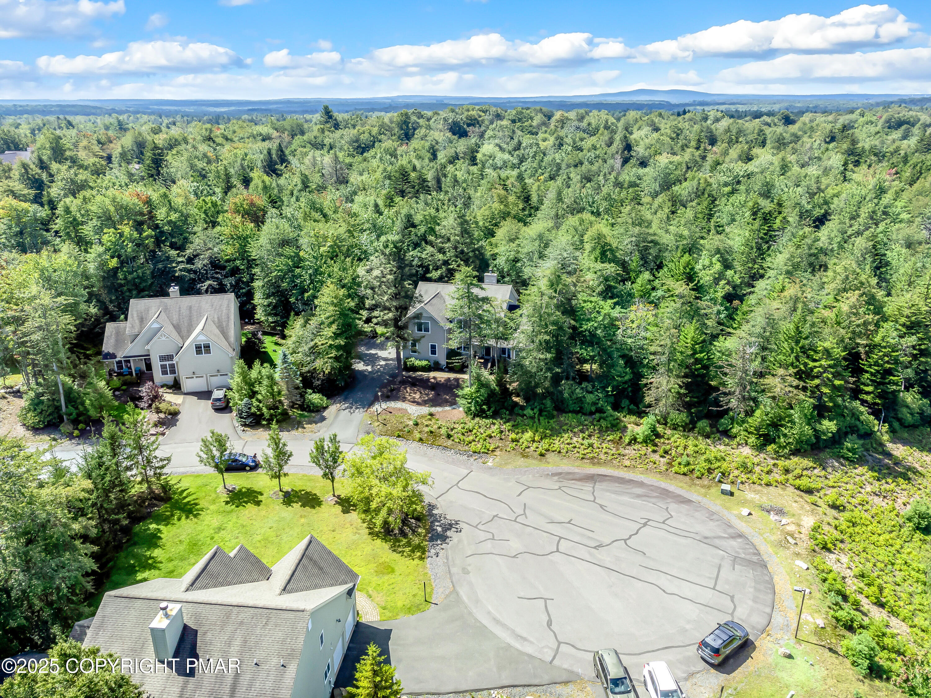 215 Hermit Thrush Road Pocono Pines, PA 18350 - Photo 39 of 40 215HermitThrushRd-43