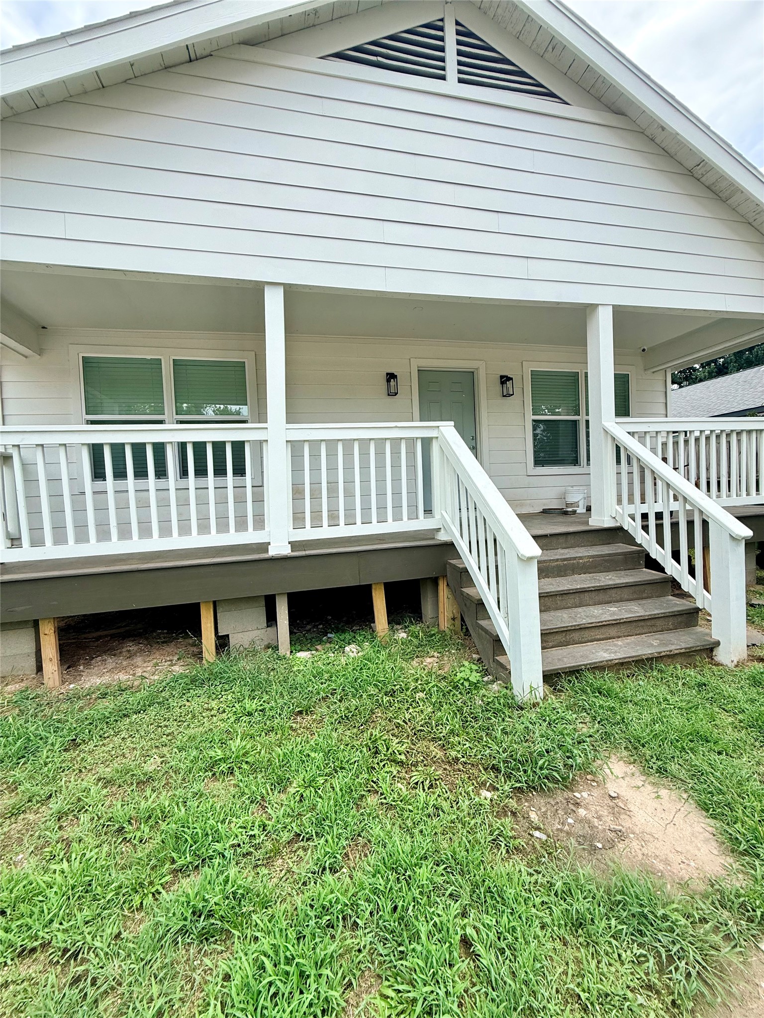 3618 Mainer Street Houston, TX 77021 - Photo 2 of 17 a view of a house with a yard and deck