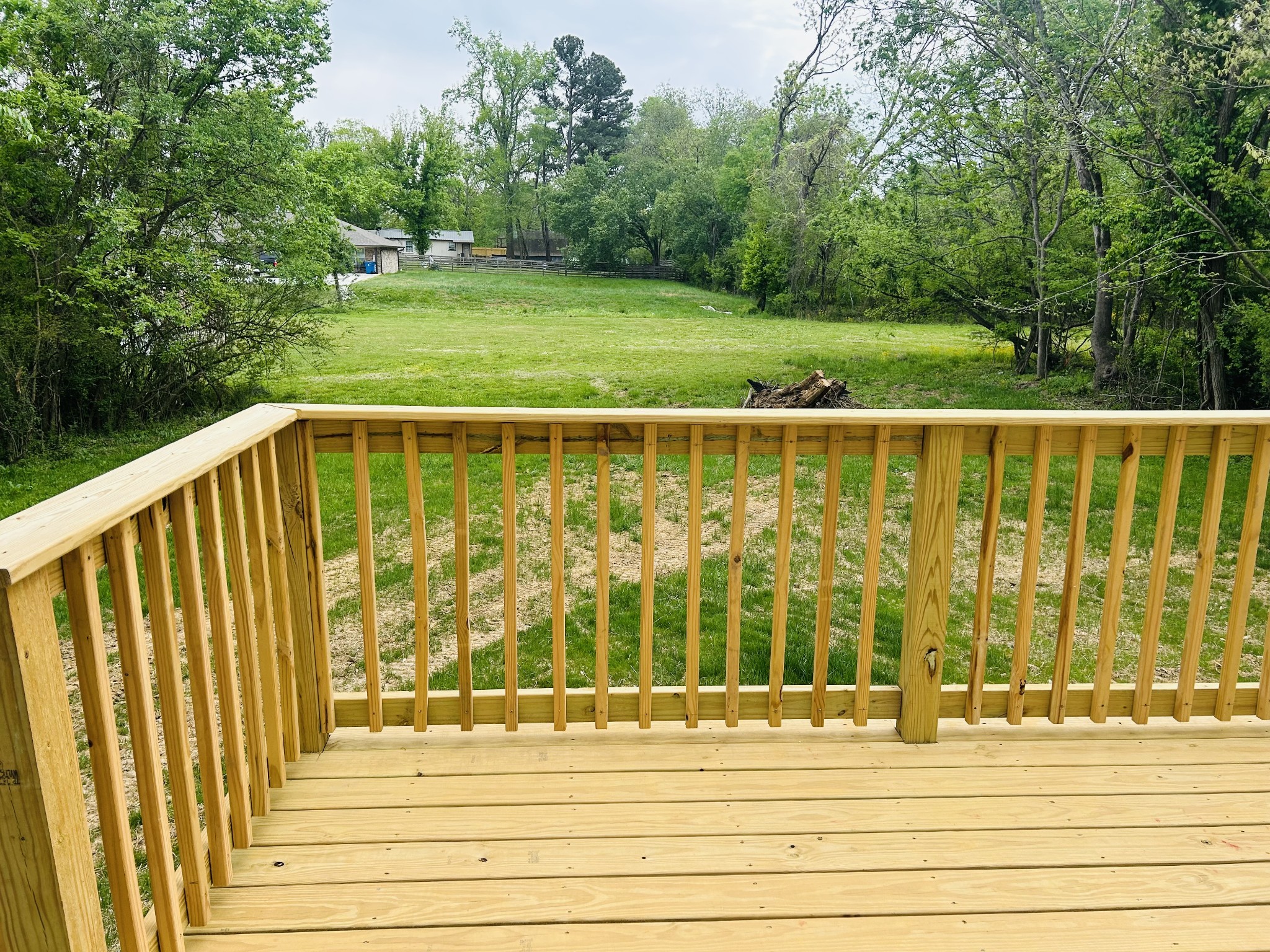 113 West Coffee Street Manchester, TN 37355 - Photo 30 of 31 a view of a balcony