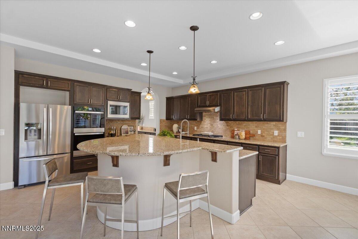 2675 Weymoor Court Reno, NV 89521 - Photo 23 of 75 56-Kitchen