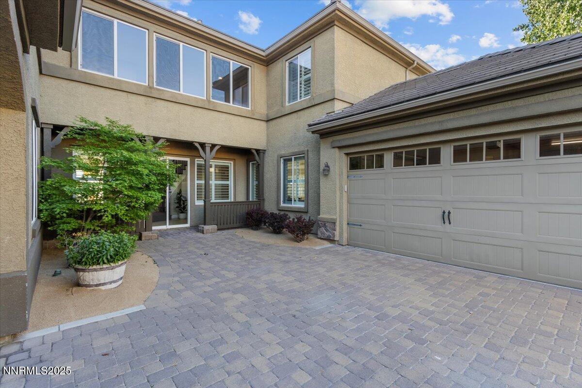 2675 Weymoor Court Reno, NV 89521 - Photo 9 of 75 33-Courtyard