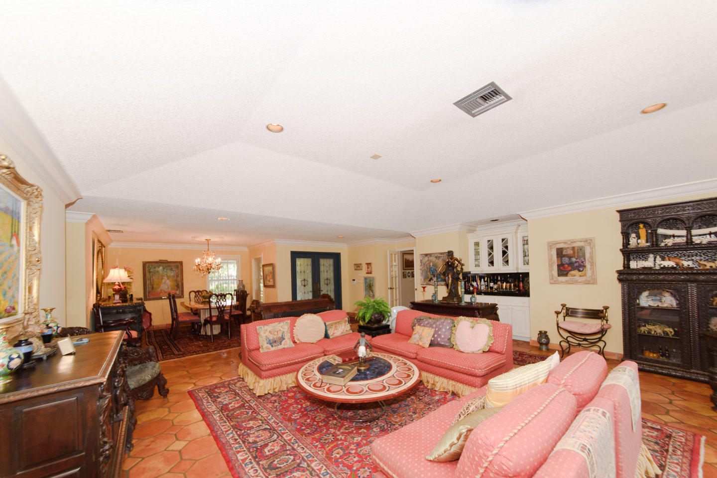 9085 Perth Road Lake Worth, FL 33467 - Photo 19 of 100 Living and dining room