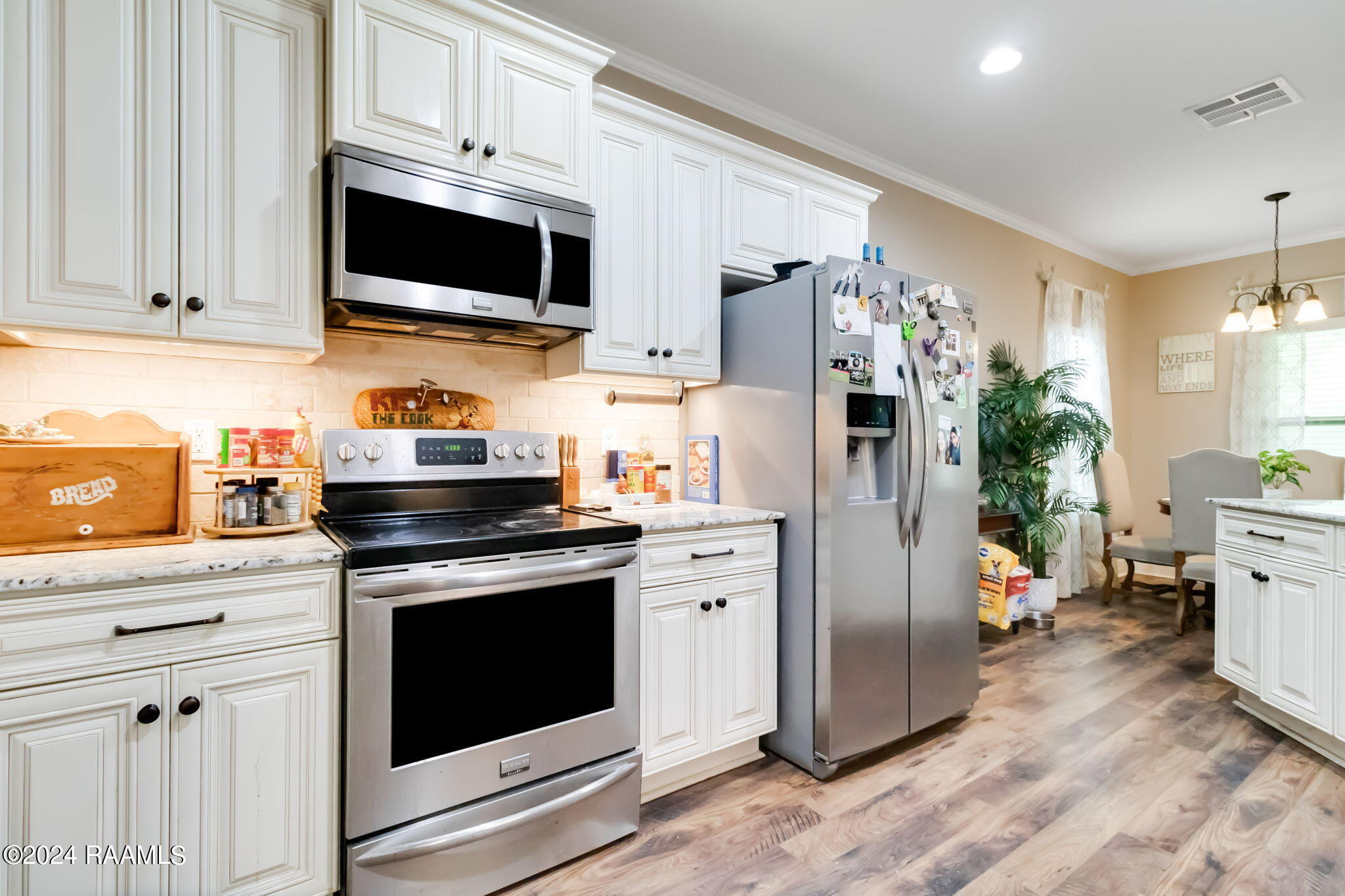 418 Clay Ridge Drive Youngsville, LA 70592 - Photo 5 of 16 8-web-or-mls-418 Clay Ridge Dr-13
