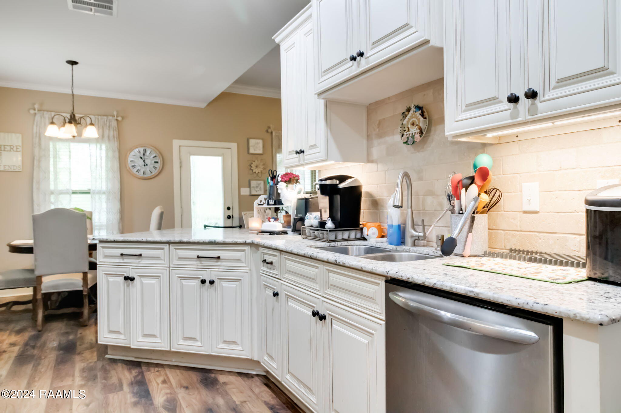 418 Clay Ridge Drive Youngsville, LA 70592 - Photo 6 of 16 9-web-or-mls-418 Clay Ridge Dr-12