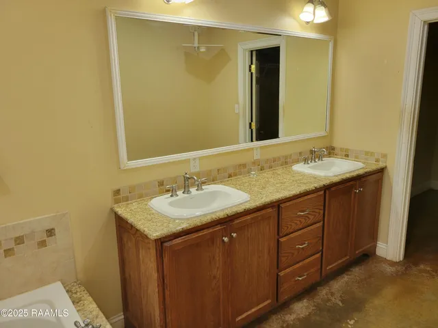 $250,000 | 721 Gazette Road, Scott, LA 70583