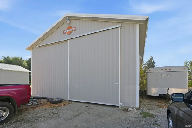 $309,900 | 6120 East 900 South, Columbia City, IN 46725