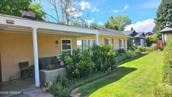 $349,900 | 110 North 45th Avenue, Yakima, WA 98908