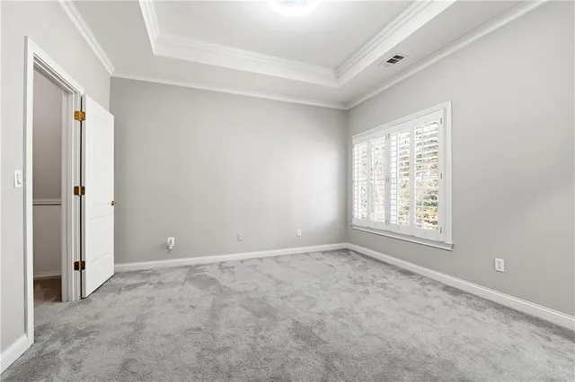 a view of empty room with window