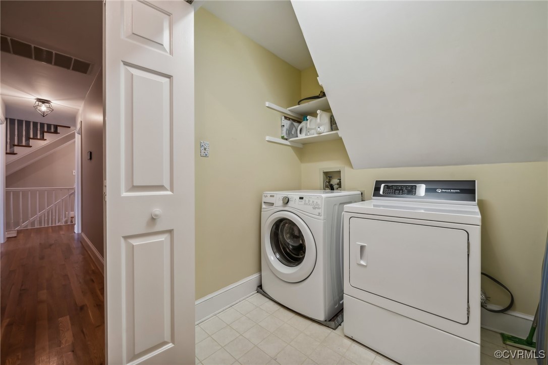 12802 Craystone Circle Midlothian, VA 23113 - Photo 41 of 50 a utility room with dryer and washer