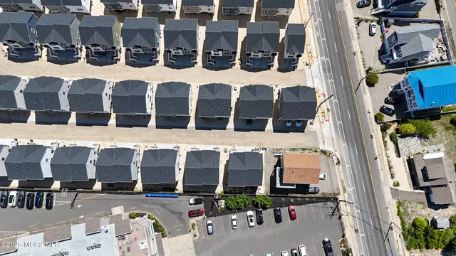 $3,750 | 8 Shell Road, Mantoloking, NJ 08738