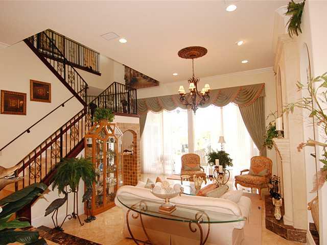 705 Southeast Riverside Drive Stuart, FL 34994 - Photo 3 of 24 Gallery Image 3