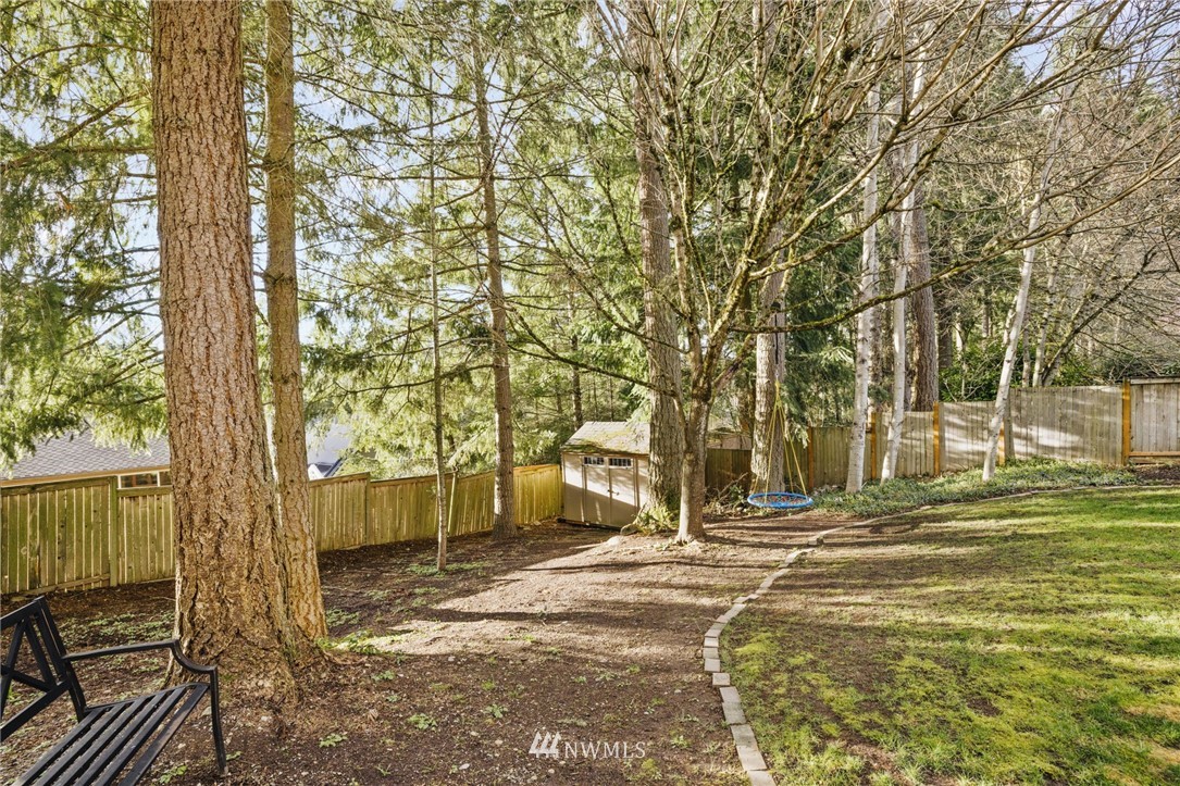 3419 241st Place Southeast Sammamish, WA 98029 - Photo 32 of 35 Gallery Image 32
