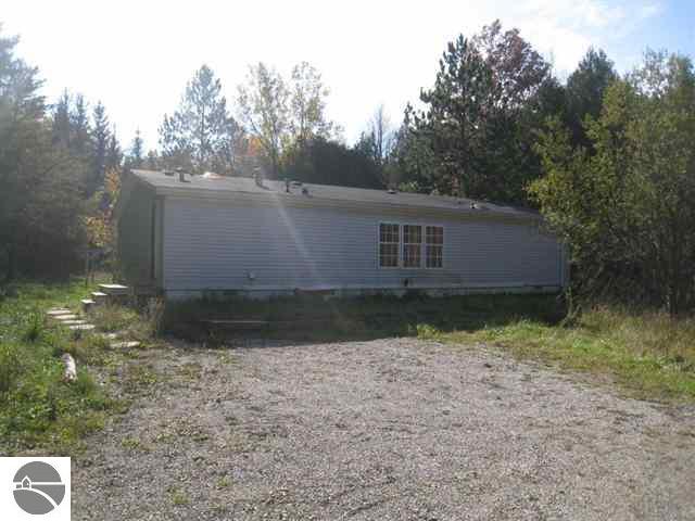 12033 Shippy Road Southwest Fife Lake, MI 49633 - Photo 23 of 25 1737670-22.JPG