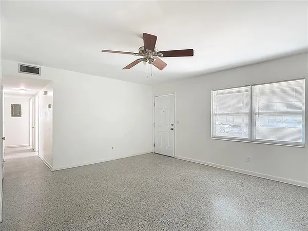 $2,200 | 7717 West Hiawatha Street, Tampa, FL 33615