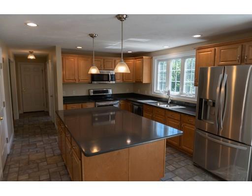 43 Vista Circle Rutland, MA 01543 - Photo 4 of 22 Gallery Image 4